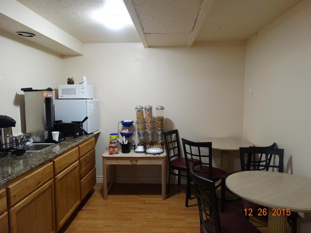 Budget Motel Delta Luaran gambar