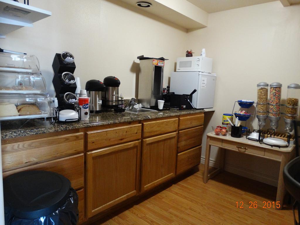 Budget Motel Delta Luaran gambar