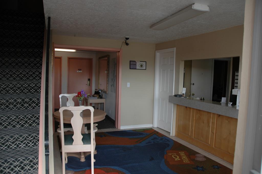 Budget Motel Delta Luaran gambar
