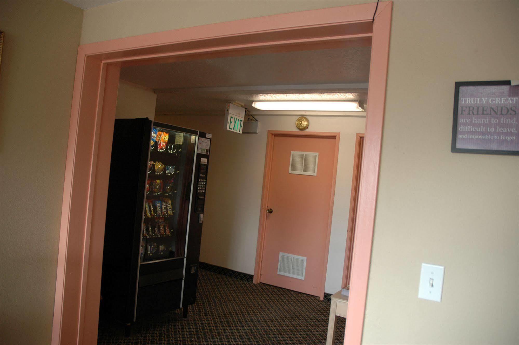 Budget Motel Delta Luaran gambar